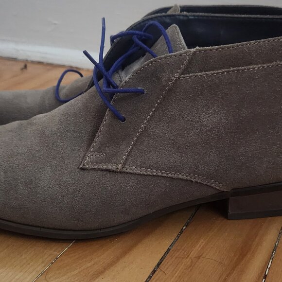 Gray Suede Calvin Klein Ankle Shoes - Picture 2 of 2